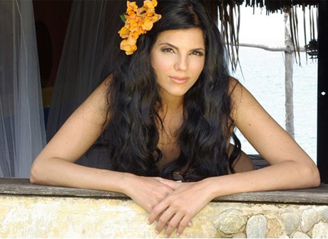 Autora do livro 'Virgem aos Trinta Anos', Vivian Sleiman espera seu prncipe encantado para a primeira relao sexual