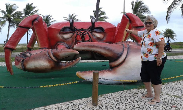 Hel Sampaio e o caranguejo de Sergipe