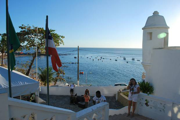 Praia do Porto da Barra, em Salvador, uma das mais belas do mundo