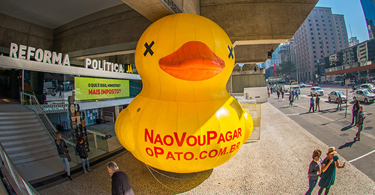 Pato na Fiesp, em protesto contra o aumento de impostos