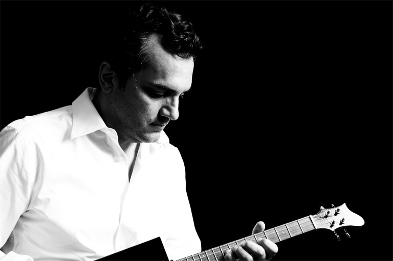 O cantor passou muito tempo dedicado a grava��es em est�dio