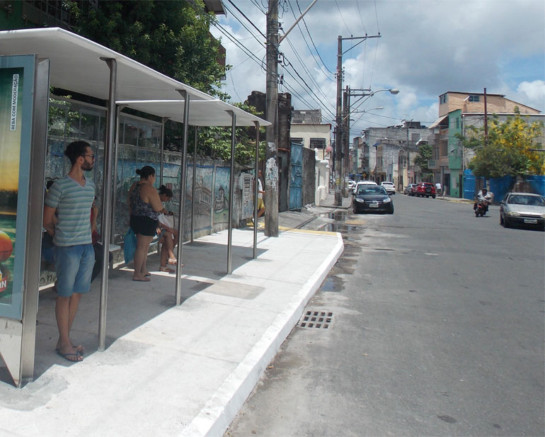 Salvador tem 3.342 pontos de �nibus, sendo  2,8 mil cobertos com abrigos