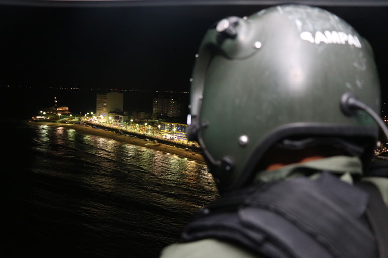 Os militares acompanham tambm a parte da praia, no circuito Dod