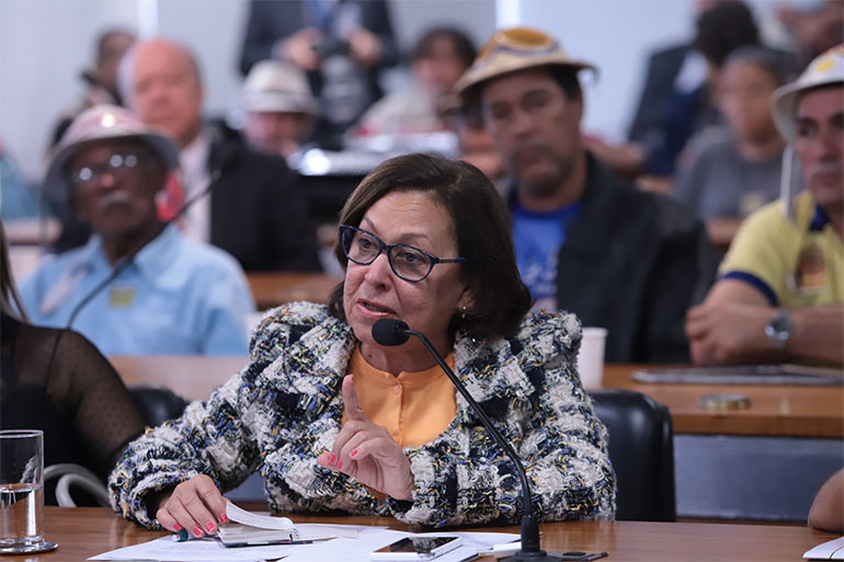  da senadora Ldice da Mata a iniciativa de transformar o So Joo em Patrimnio Cultural do Brasil