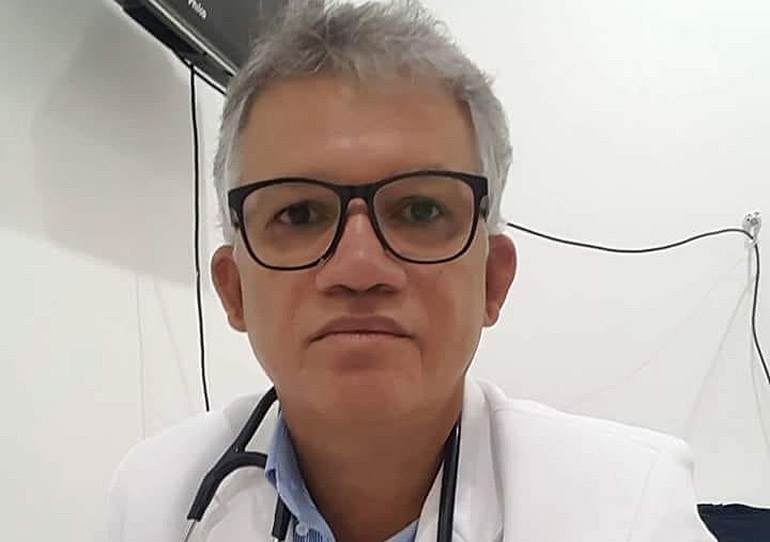 O mdico tinha 54 anos
