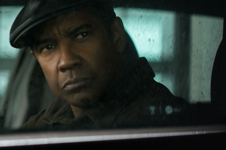 Denzel Washington  Robert McCall, defensor dos fracos e oprimidos em sua primeira sequncia em 40 anos de carreira