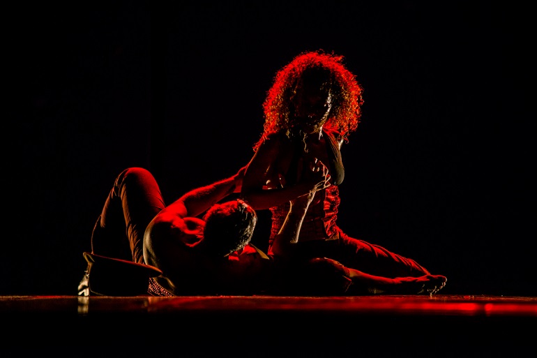 O espetculo de dana tem direo coreogrfica de Giovanni Luquini