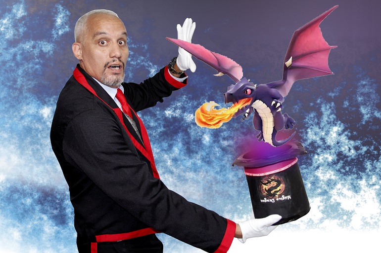 Mgico Dragon faz show para toda a famlia 