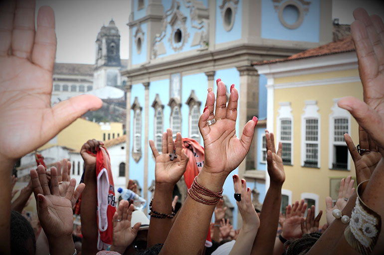 A f� marcou a festa em homenagem a Santa B�rbara