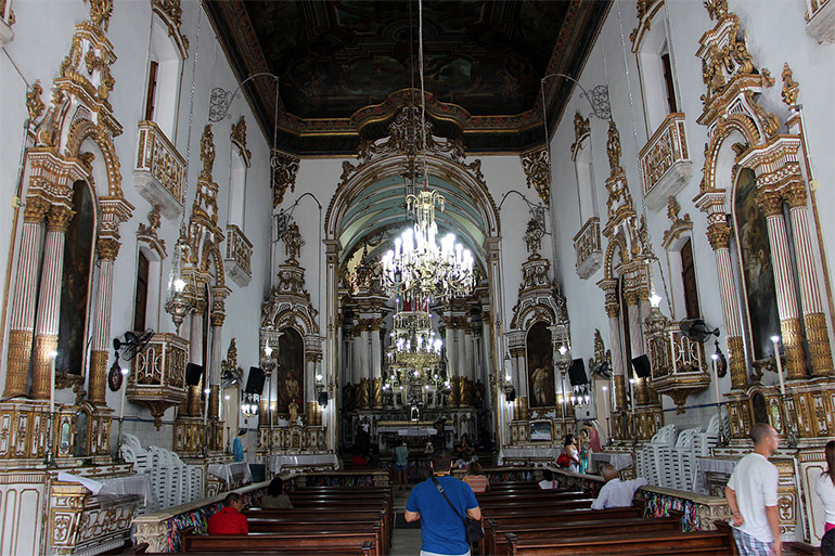 O interior da Igreja do Bonfim