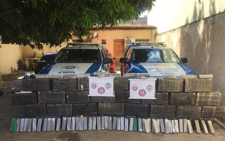 A droga encontrada em carro abandonado