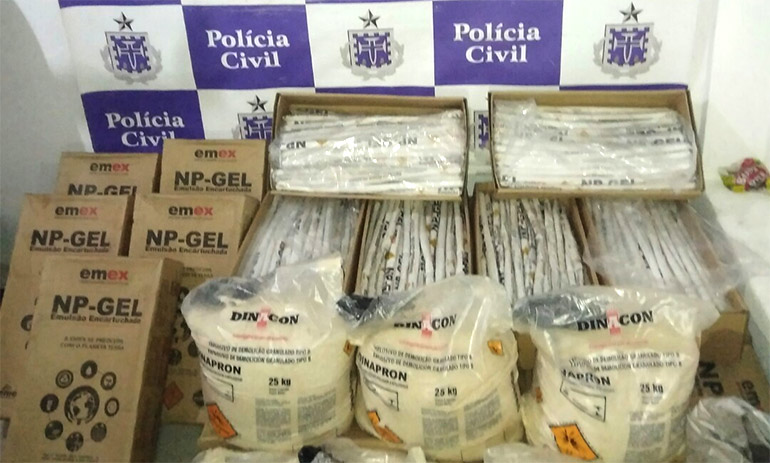 Foram apreendidos 300 kg de explosivos granulados