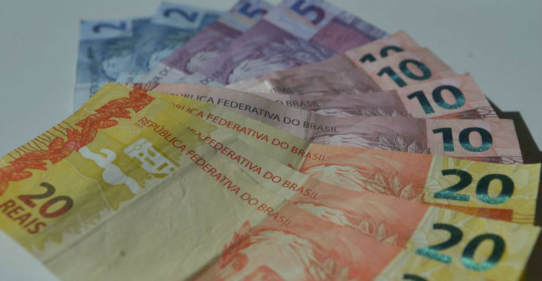 A taxa  inferior ao 0,22% registrado em fevereiro e ao 0,54% observado em maro do ano passado