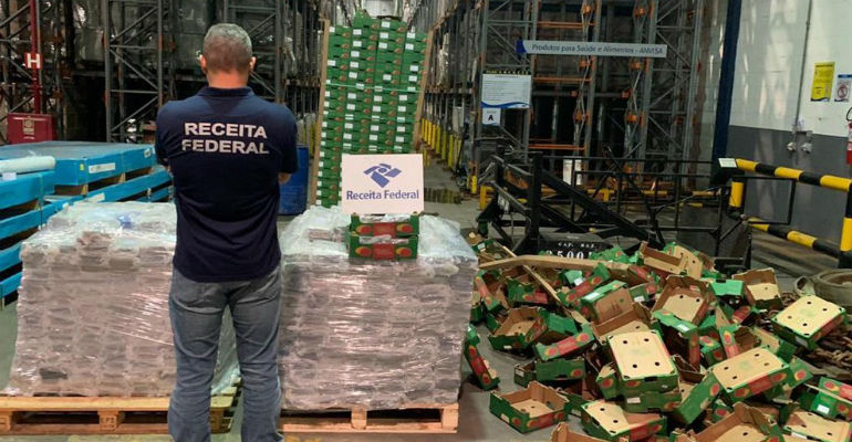 A droga foi encaminhada para a Polcia Federalque far uma investigao.