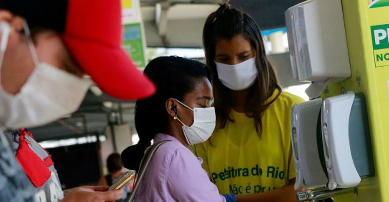 Pesquisa indicou que 98% dos entrevistados apoiam o uso de mscaras faciais em lugares pblicos   