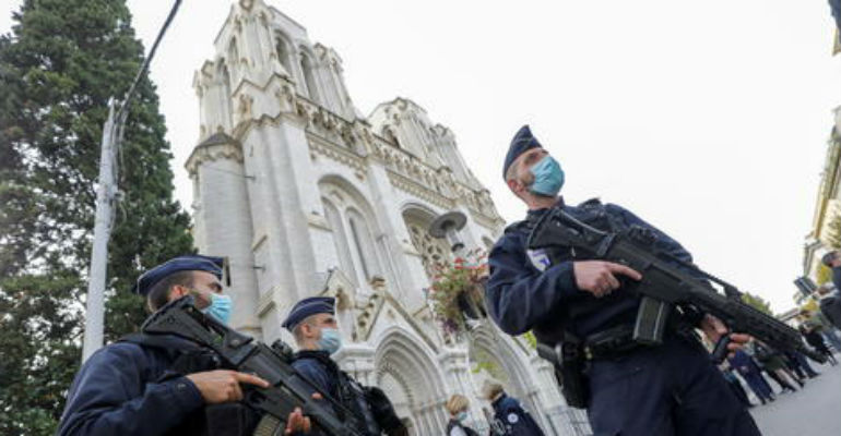 Ataque em Nice deixou 3 mortos 