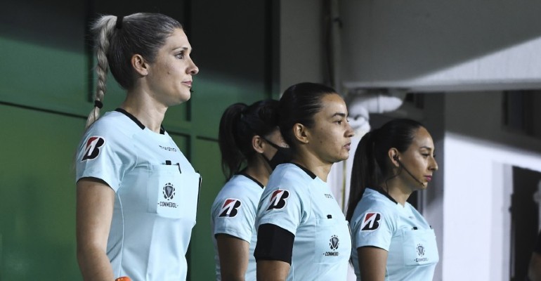 Juzas de futebol