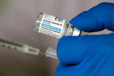 Vacinao nos EUA no ser afetada pelo problema com a Janssen, diz governo 