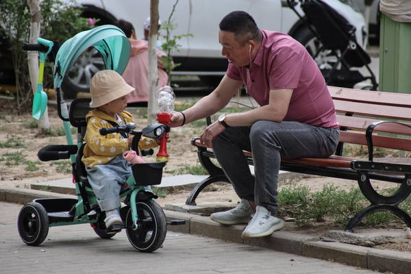 China enfrenta uma queda na natalidade constante desde 2017