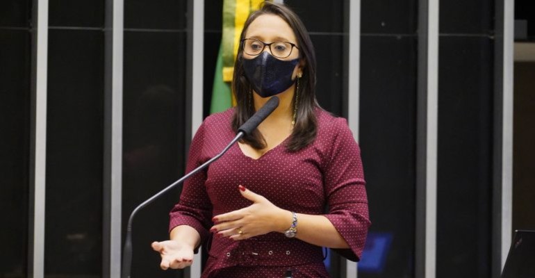 Renata Abreu: a lgica partidria privilegia quem pode ter mais voto 
