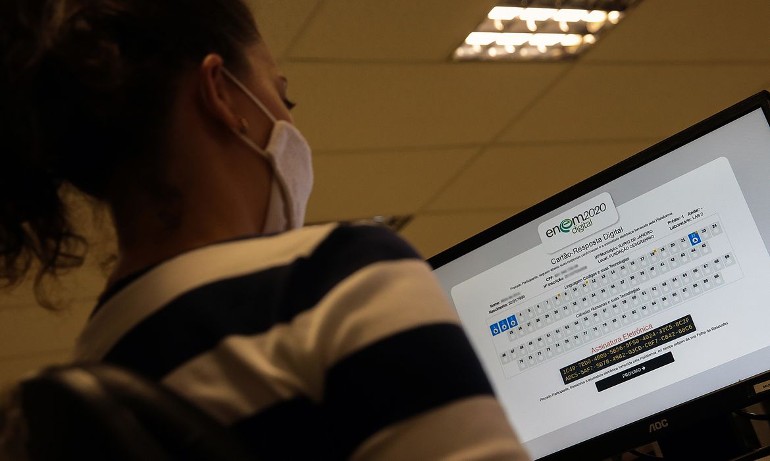 O sistema de correção tem o objetivo de evitar "chutes"