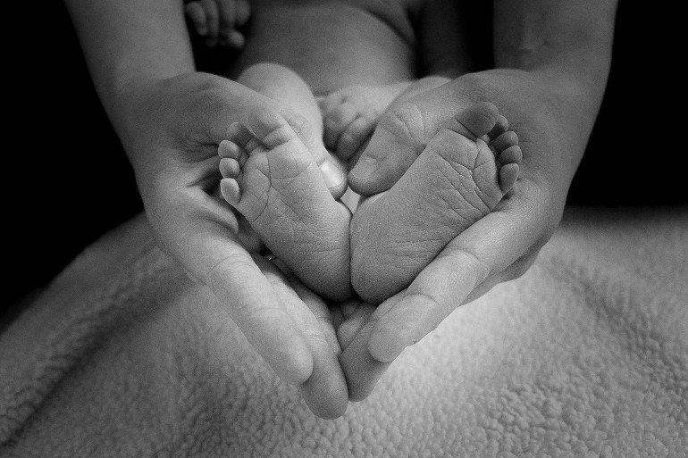 Há vantagens para a saúde da mulher e do bebê em partos que não incluem cesárea