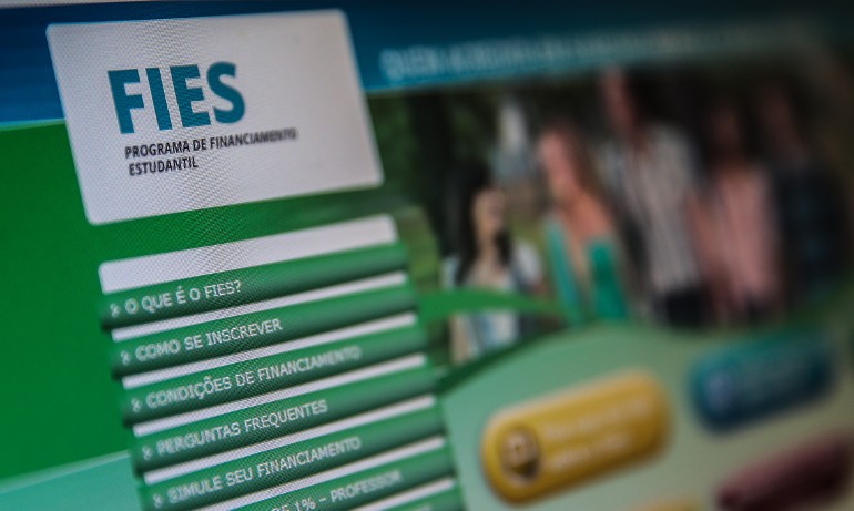 Mais de 1,8 milhão de estudantes estão aptos à renegociação