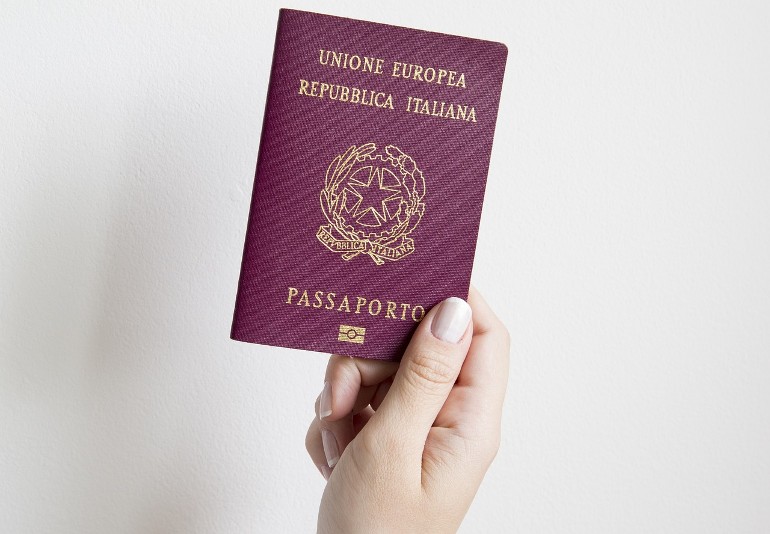 Passaporte italiano: livre acesso a 194 países, incluindo os Estados Unidos