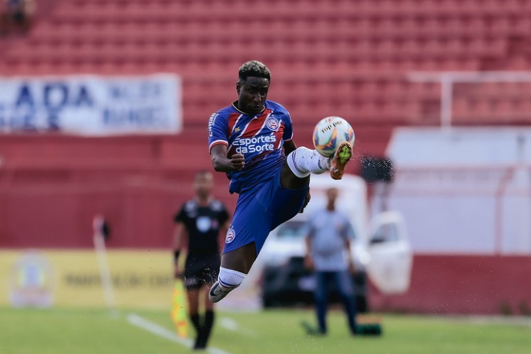 O jogo foi no Estádio Municipal Antônio de Figueiredo Carneiro, Alagoinhas