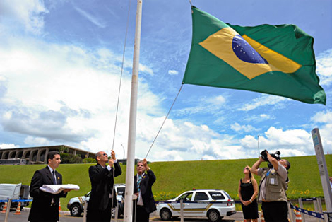 Hasteamento da bandeira