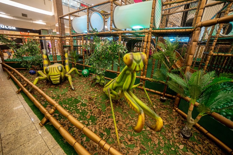 Mundo dos insetos gigantes é espaço para a criançada em shopping de Cuiabá  :: Leiagora, Playagora