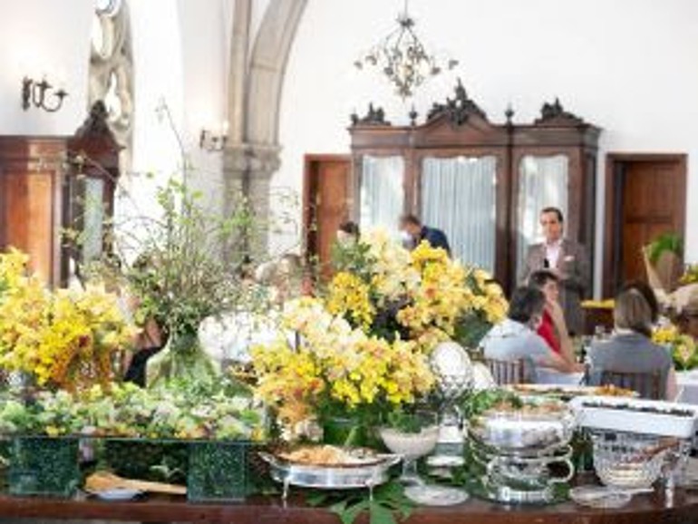 Projeto realiza Brunch na Catedral da Sé ou no Mosteiro São Bento em SP Projeto realiza Brunch na Catedral da Sé ou no Mosteiro São Bento em SP