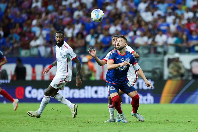 Copa do Brasil: Flamengo bate o Bahia e leva vantagem para o Rio